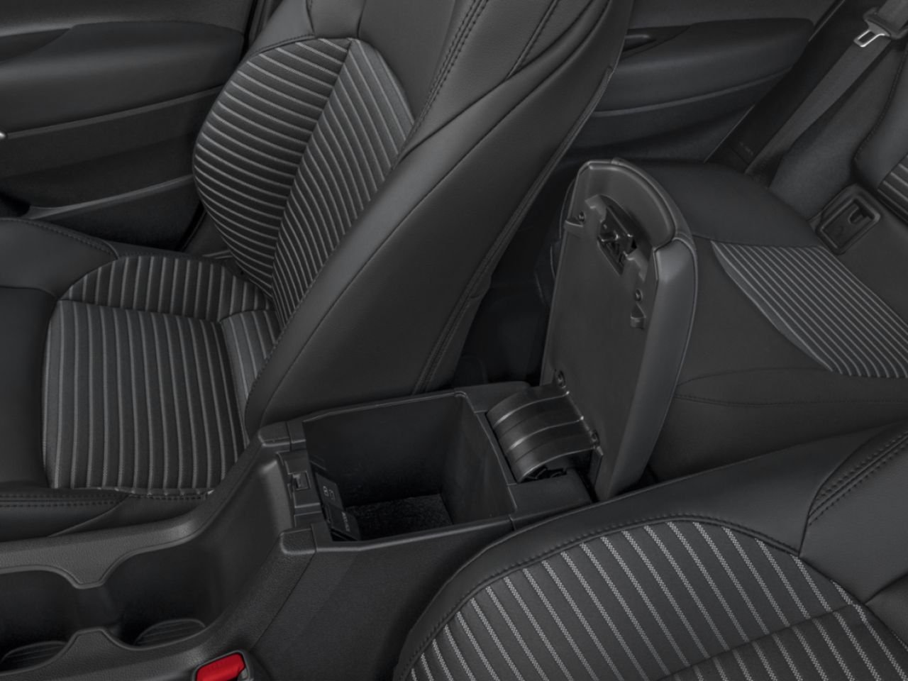 2026 Toyota Corolla Cross Celestite Mont-Laurier - photo #5