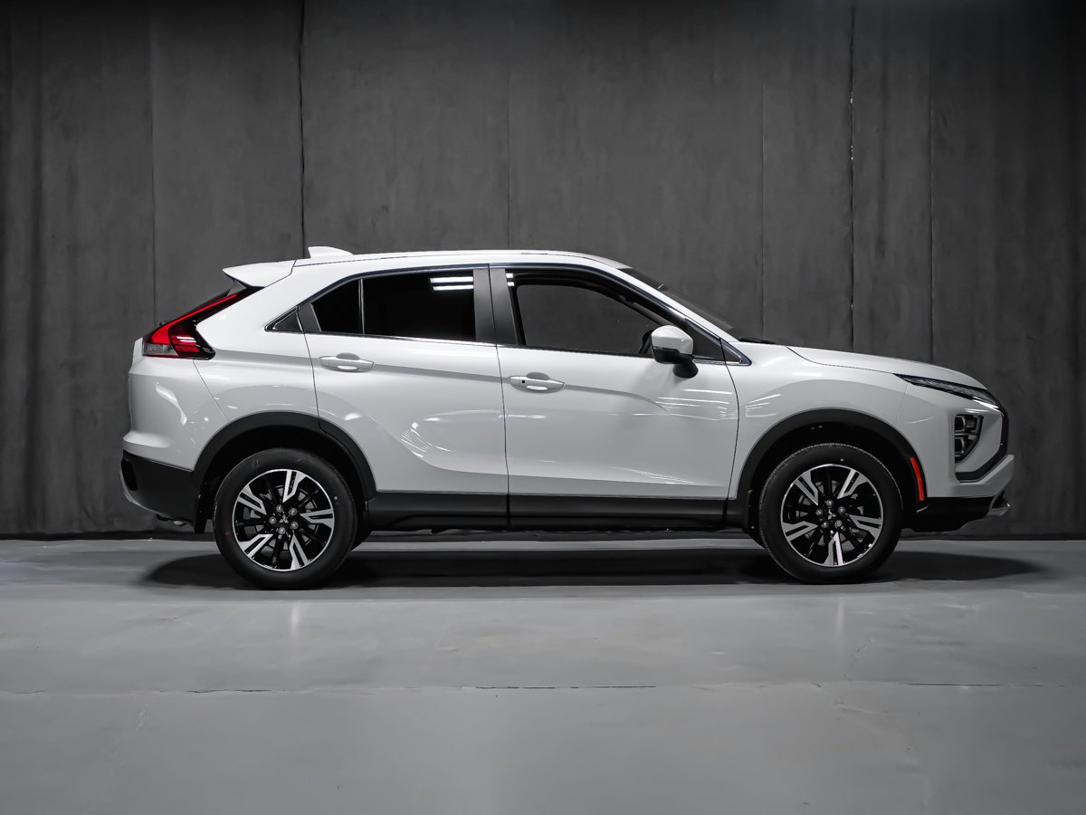 Mitsubishi Eclipse Cross SE 2026 Blanc diamant Montréal - photo #4