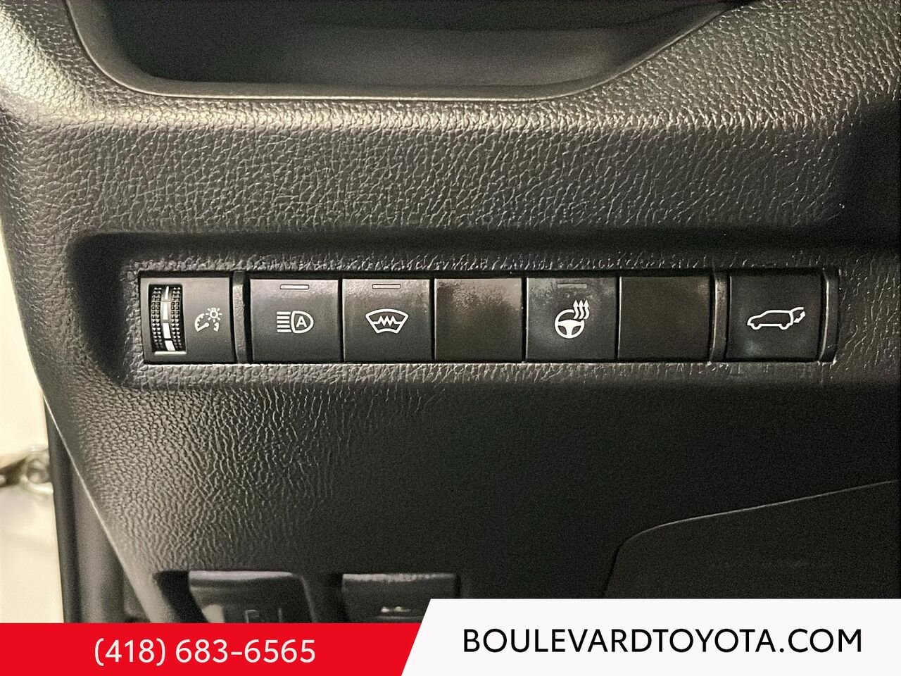 2023 Toyota RAV4 100200A-102 | XLE White Québec - photo #12