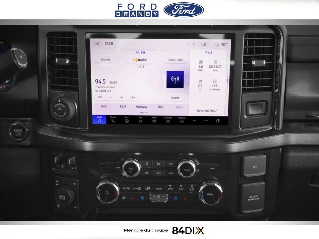 Ford Super Duty F-250 SRW 2026 Blanc astral métallisé trois couches Granby - photo #8