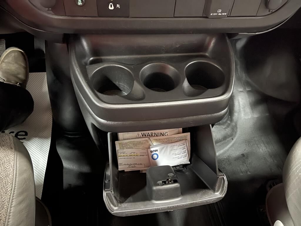 2019 GMC SAVANA FOURGONNETTE TRONQUÉE COMMERCIAL cube 14 pieds White Rivière-du-Loup - photo #23