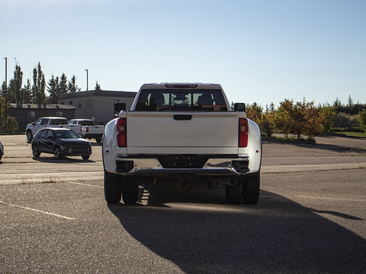 2024 Chevrolet Silverado 3500HD 4WD Crew Cab 159 LT White Sherwood Park - photo #11