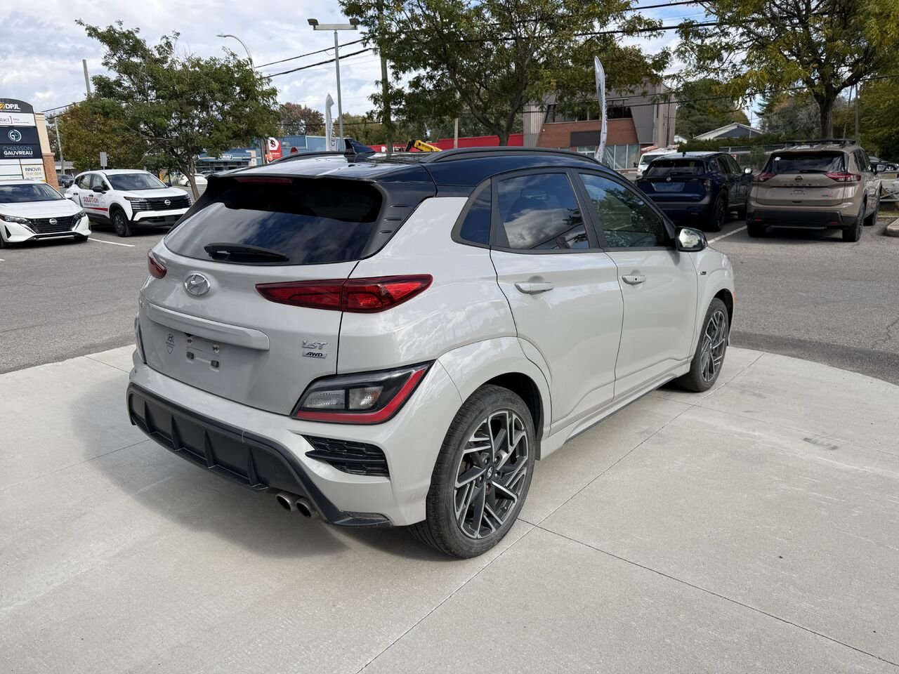 Hyundai Kona 1.6T N Line TI avec toit bicolore 2023 Gris Châteauguay - photo #6