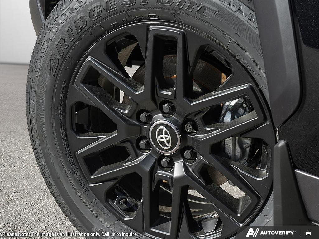 Toyota Tundra Platinum hybride CrewMax 4x4 2026 Noir minuit métallisé Sherbrooke - photo #7
