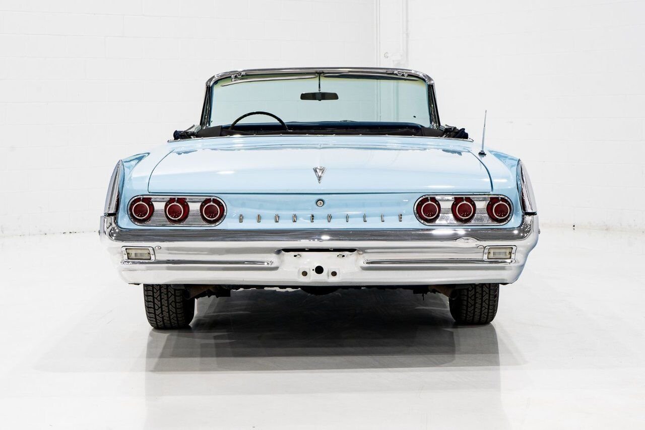 1961 Pontiac Bonneville **PRIX EN USD**C8 Suffix 389cu.in. TriPower 4 Speed Blue Montreal - photo #1