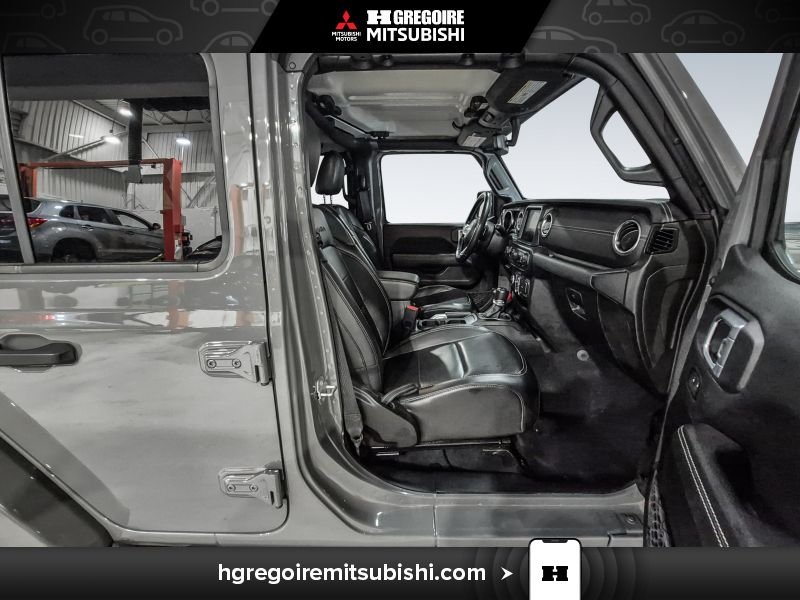 2022 Jeep Wrangler Grey Laval - photo #15
