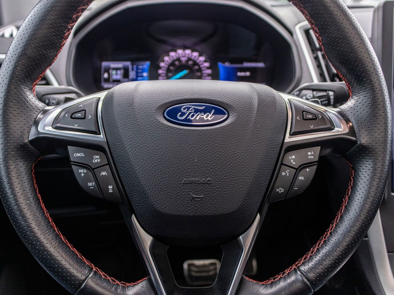 Ford Edge ST-Line AWD 2024 Gris Châteauguay - photo #10