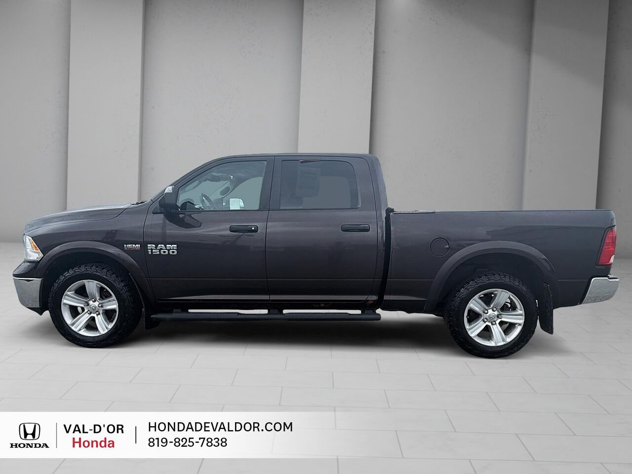 2017 Ram 1500 Cabine multiplaces 4RM, 149 po Outdoorsman Brown Val-d'Or - photo #4