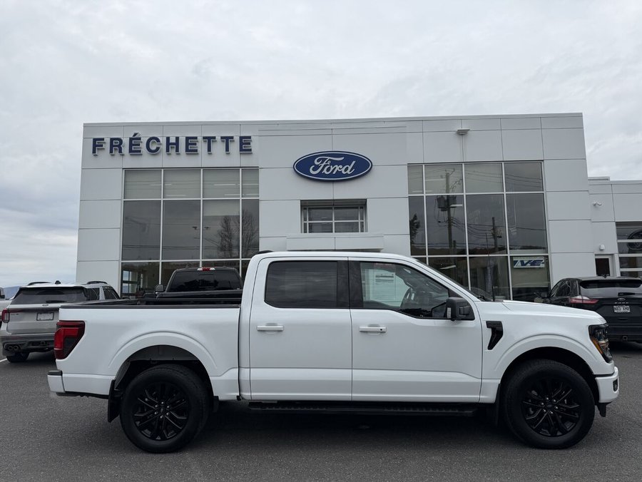 Ford F-150 XLT cabine SuperCrew 4RM caisse de 5,5 pi 2024 Blanc
