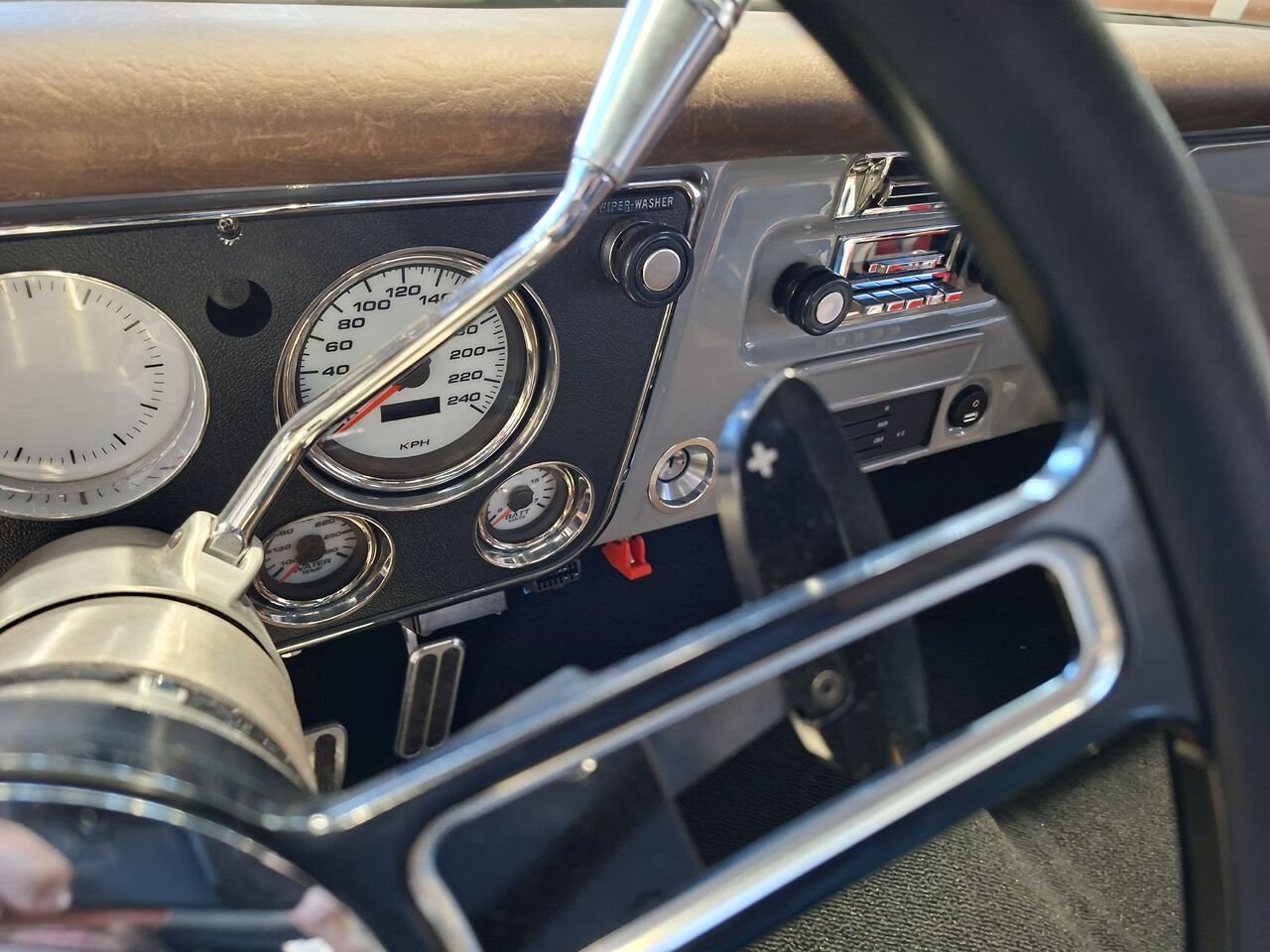 1968 chevrolet C20 Grey Saint-Hyacinthe - photo #9