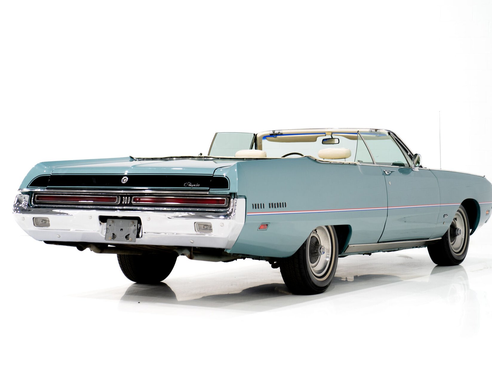 1969 Chrysler 300 Blue Montreal - photo #7
