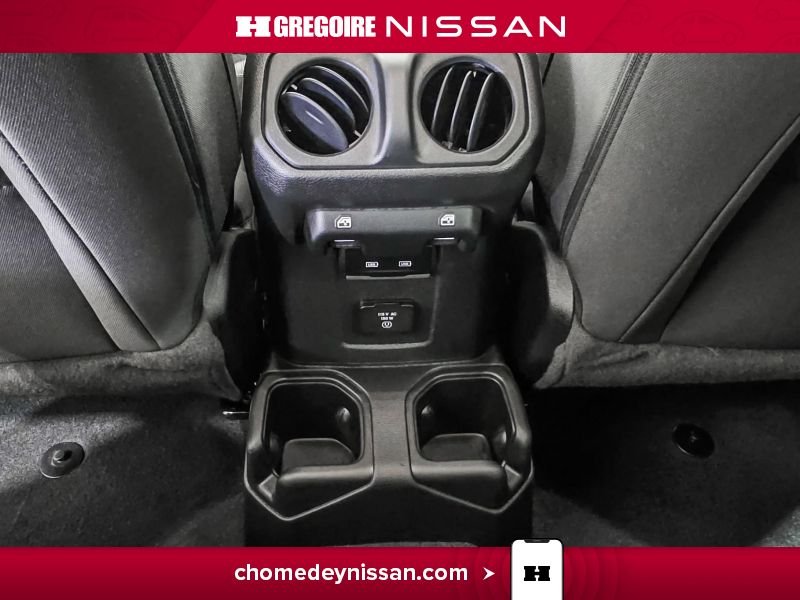 Jeep Wrangler 2023 Blanc Blainville - photo #26
