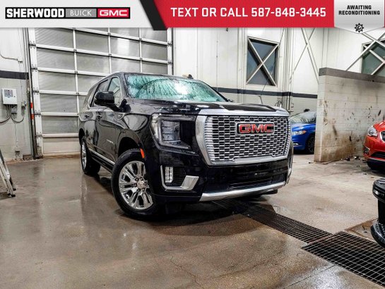 2022 GMC Yukon Denali 6.2L | Heated & Cooled Seats Black