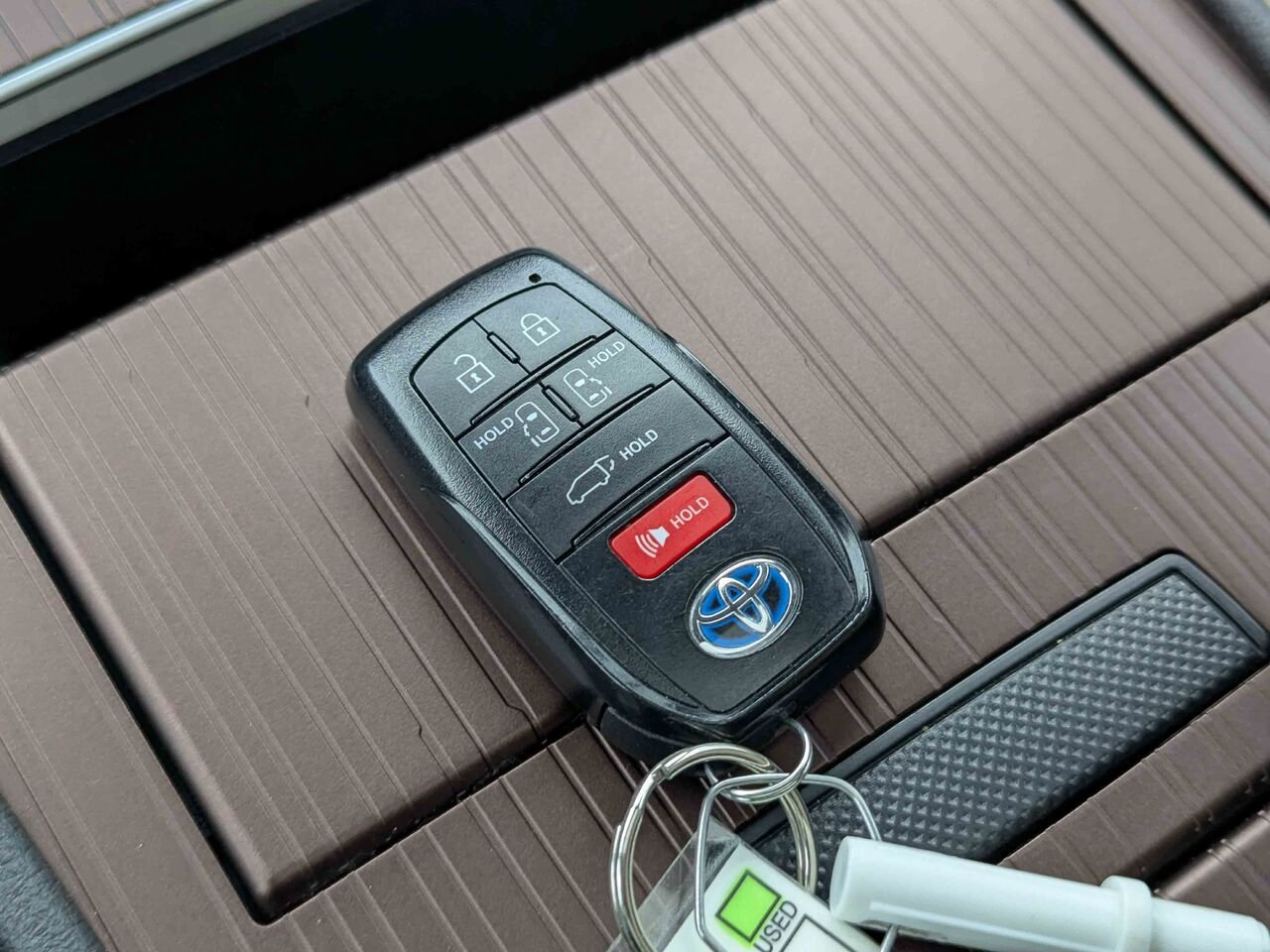 Toyota Sienna XLE 8 places/HYBRIDE CUIR/ TOIT OUVRANT 2024 Frisson glacé nacré Sherbrooke - photo #20