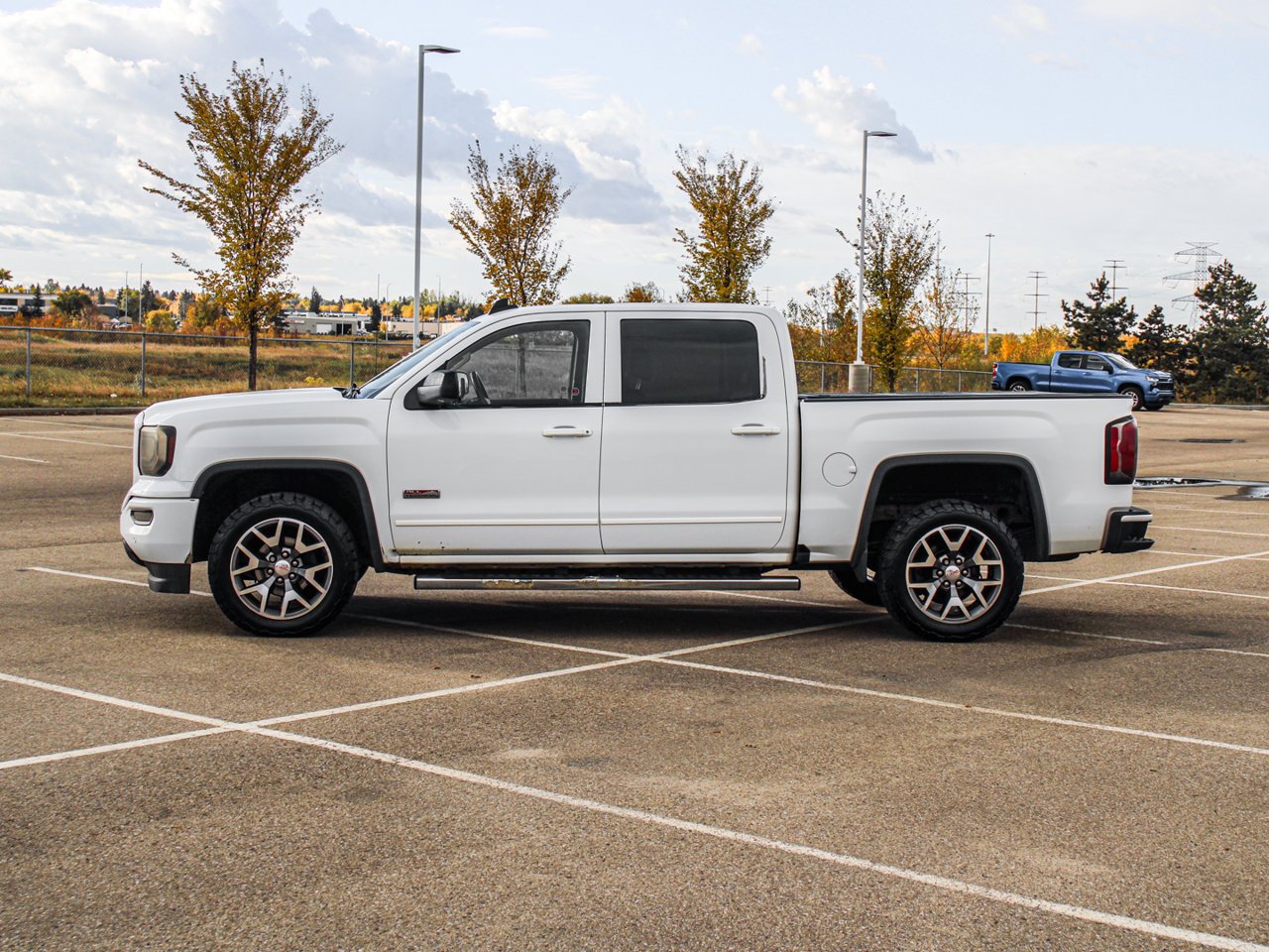 2016 GMC Sierra 1500 4WD Crew Cab 143.5 SLT White Sherwood Park - photo #4