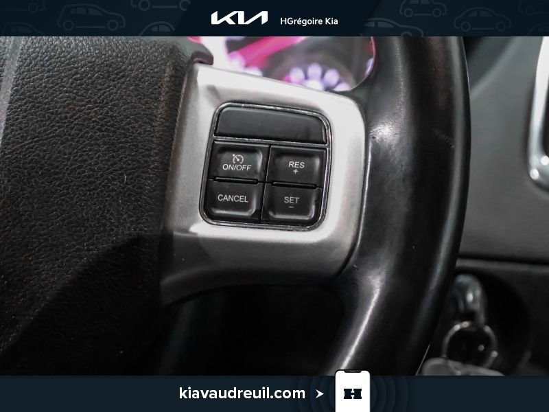 2017 Dodge GR Caravan Blue Laval - photo #16