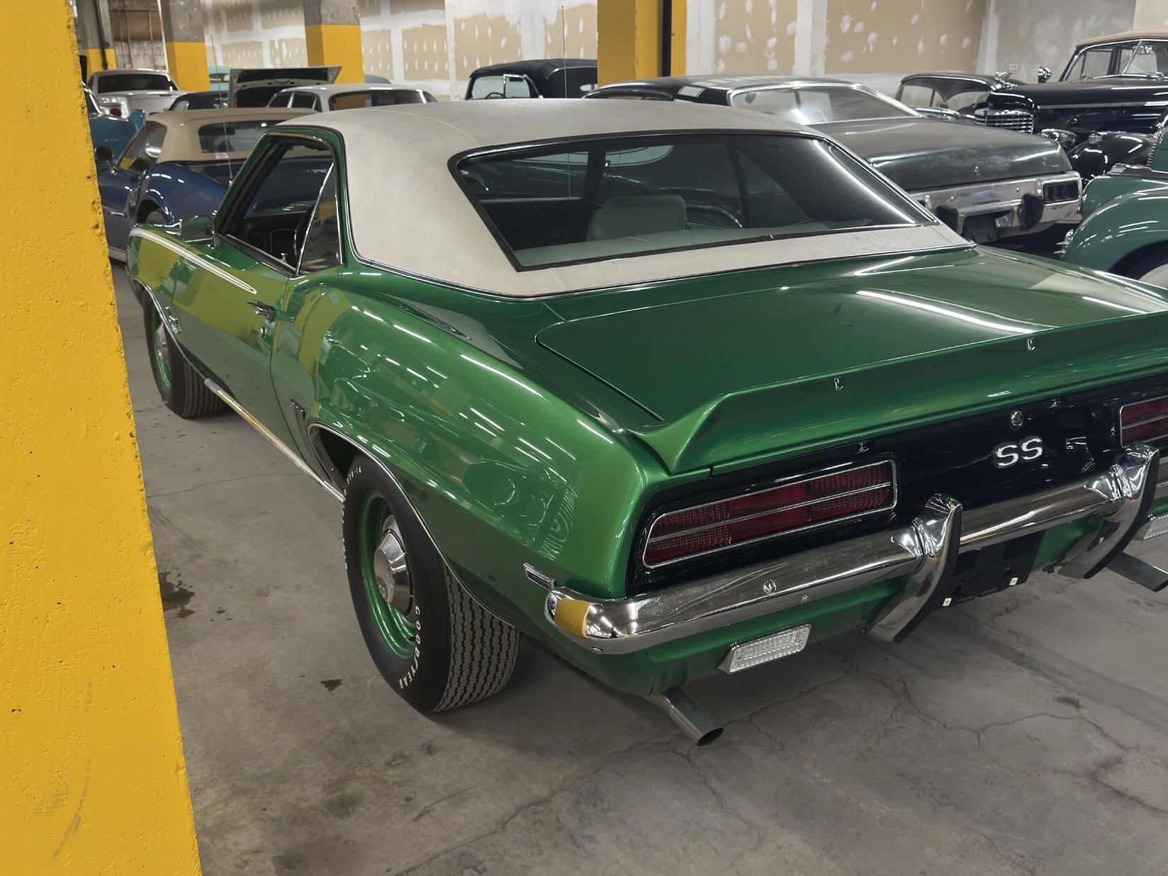 Chevrolet Camaro 1969 Vert Montréal - photo #4