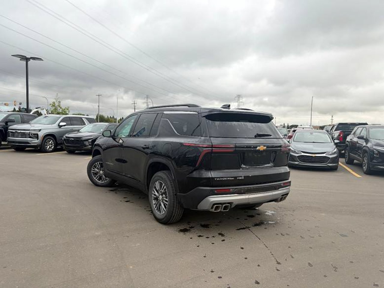 2026 Chevrolet Traverse AWD 4dr LT Black Sherwood Park - photo #3