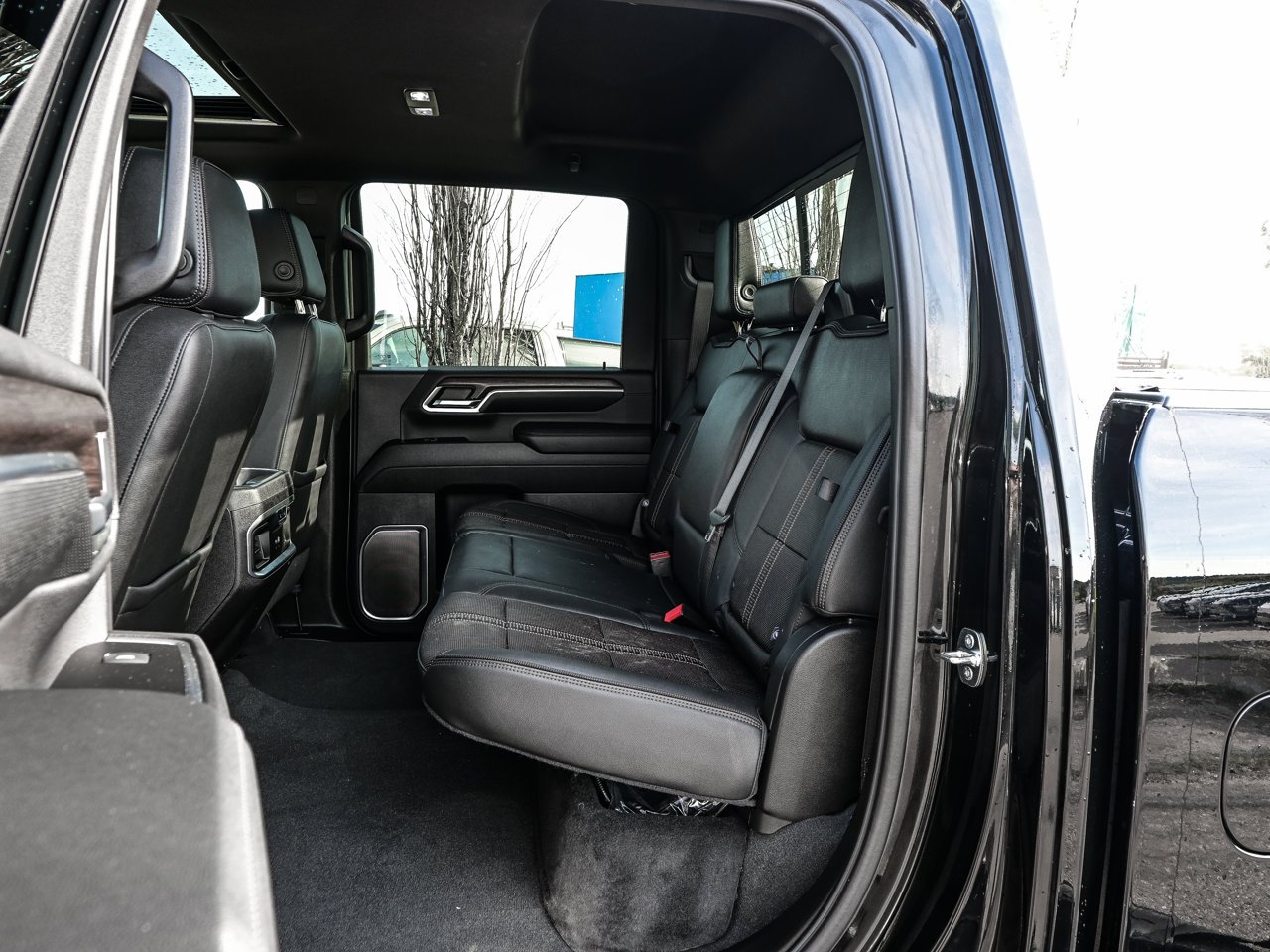 2024 Chevrolet Silverado 3500HD 4WD Crew Cab 159 High Country Black Sherwood Park - photo #34