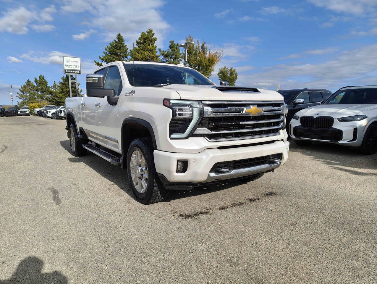 2025 Chevrolet Silverado 3500HD 4WD Crew Cab 159 High Country White Sherwood Park - photo #2