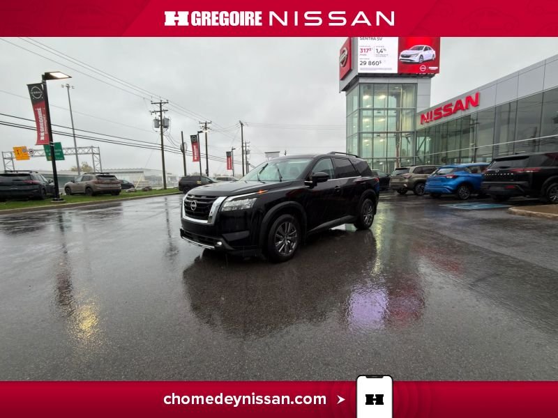 Nissan Pathfinder SV * Mag * Caméra * Carplay * à partir 2.99% 2024 Noir