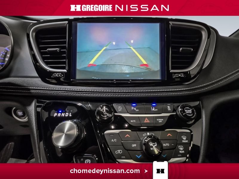2025 Chrysler Pacifica Grey Saint-Eustache - photo #23