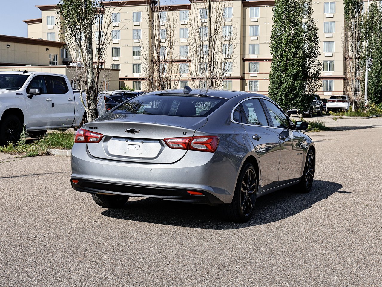 2024 Chevrolet Malibu 4dr Sdn 1LT Grey Sherwood Park - photo #12