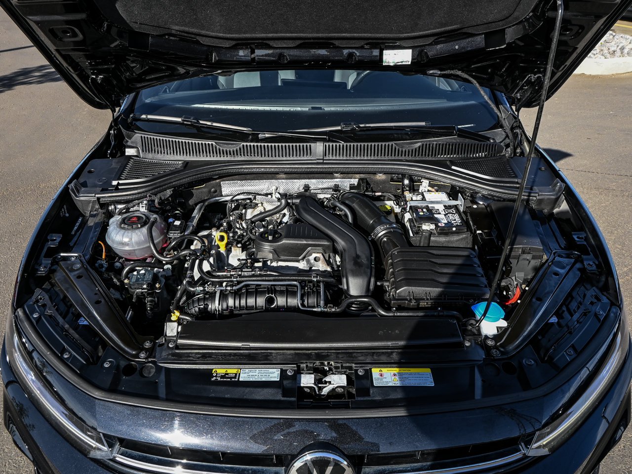 2025 Volkswagen Jetta Comfortline Auto Black Sherwood Park - photo #8