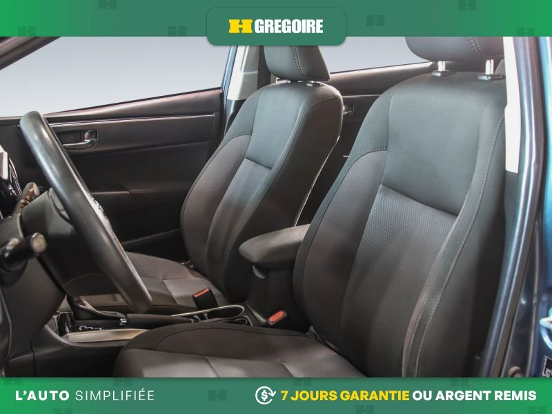 Toyota Corolla 822023 | LE AUTO A/C CAM RECUL BLUETOOTH 2019 Bleu Laval - photo #19