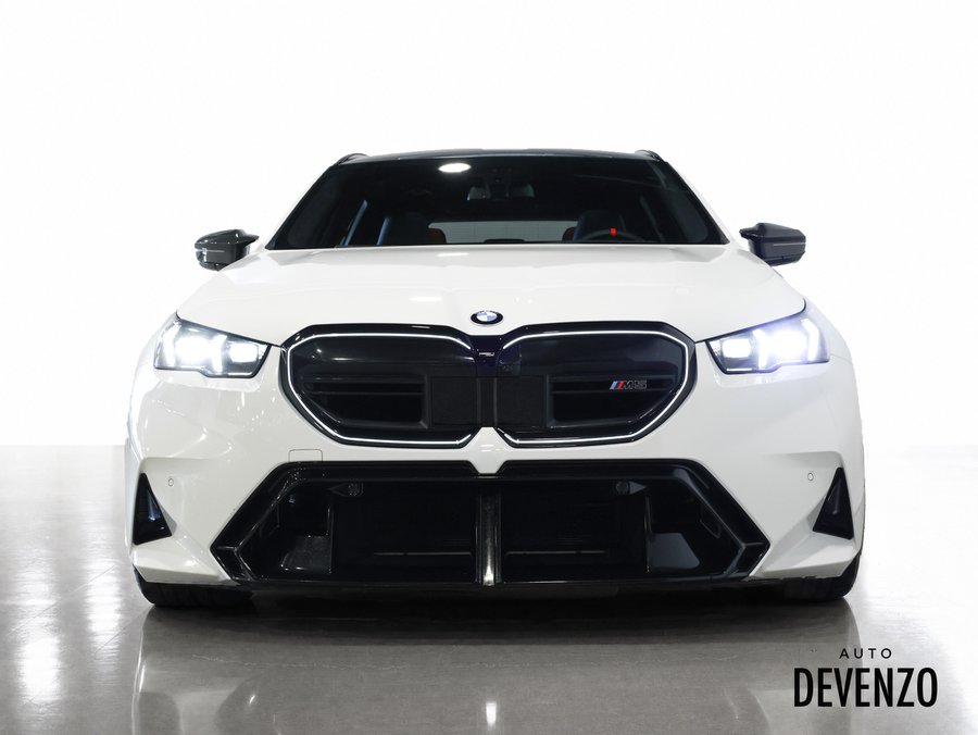 BMW M5 Touring 2026 Blanc
