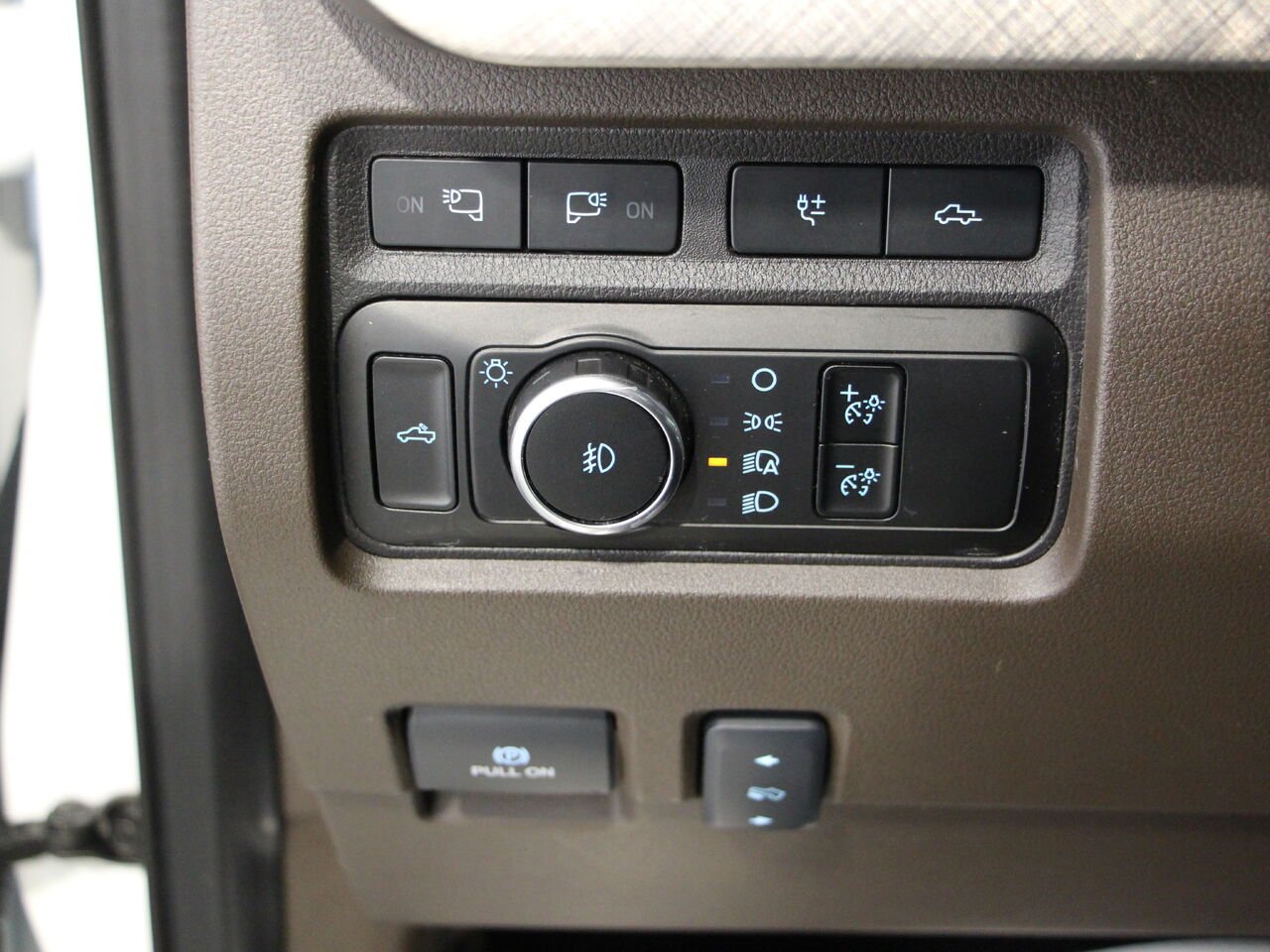 Ford Super Duty F-450 DRW King Ranch cabine 6 places 4RM caisse de 8 pi 2024 Blanc Châteauguay - photo #28