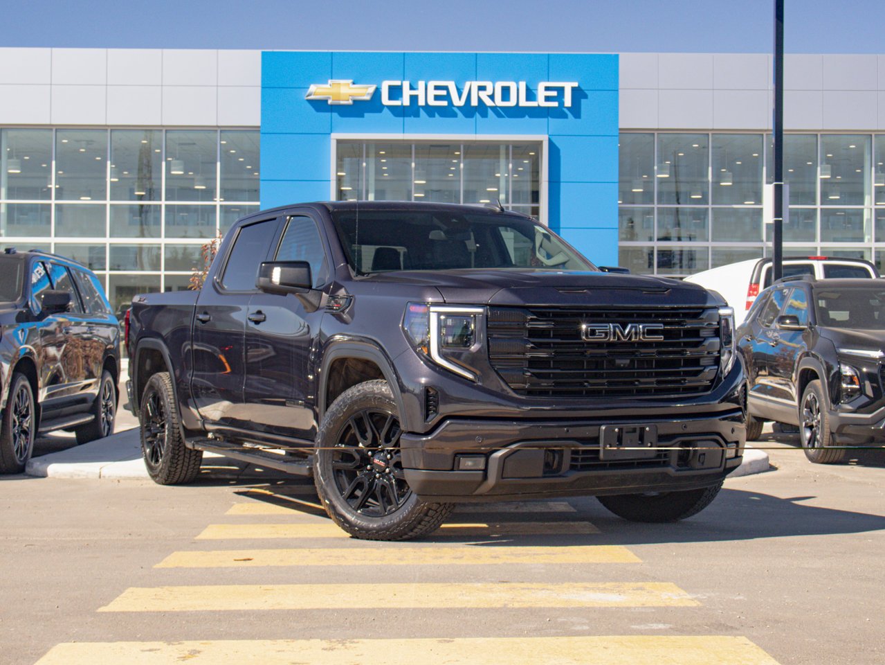 2024 GMC Sierra 1500 4WD Crew Cab 147 Elevation Grey Sherwood Park - photo #1