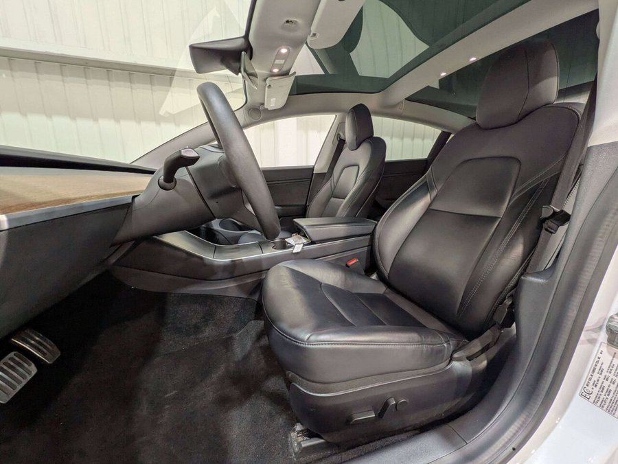 2019 Tesla Model 3 Standard Range Plus RWD White