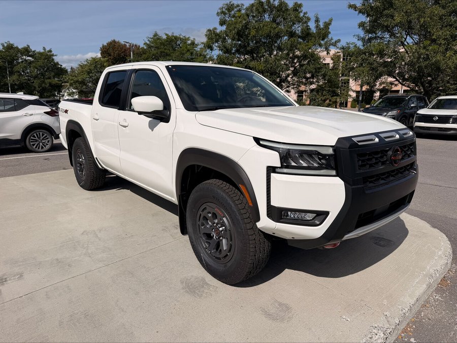NISSAN Frontier FRONTIER CREW CAB PRO-4X LUXE SWB 2026 Blanc glacier