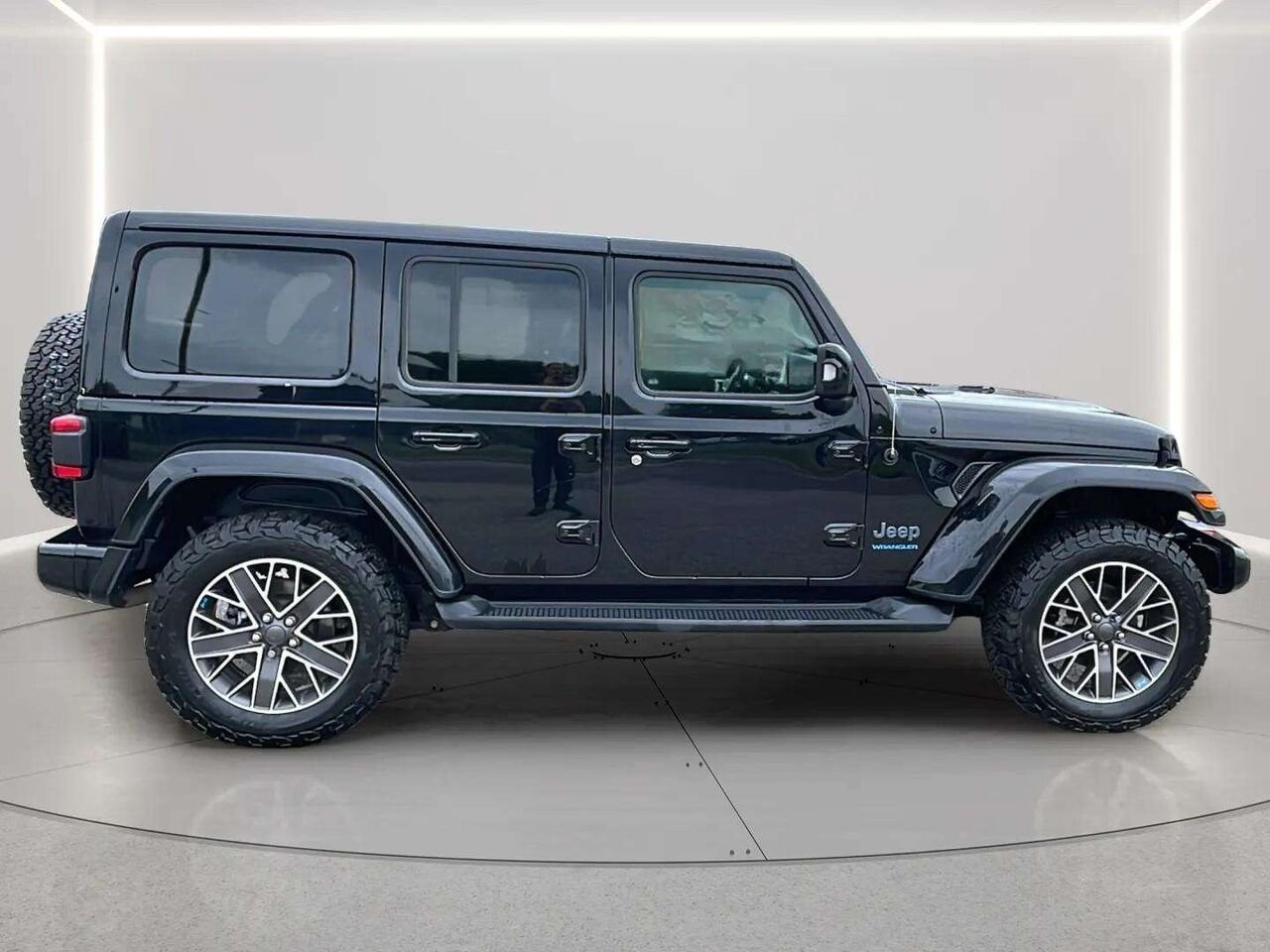 2023 Jeep Wrangler Black Gatineau - photo #5