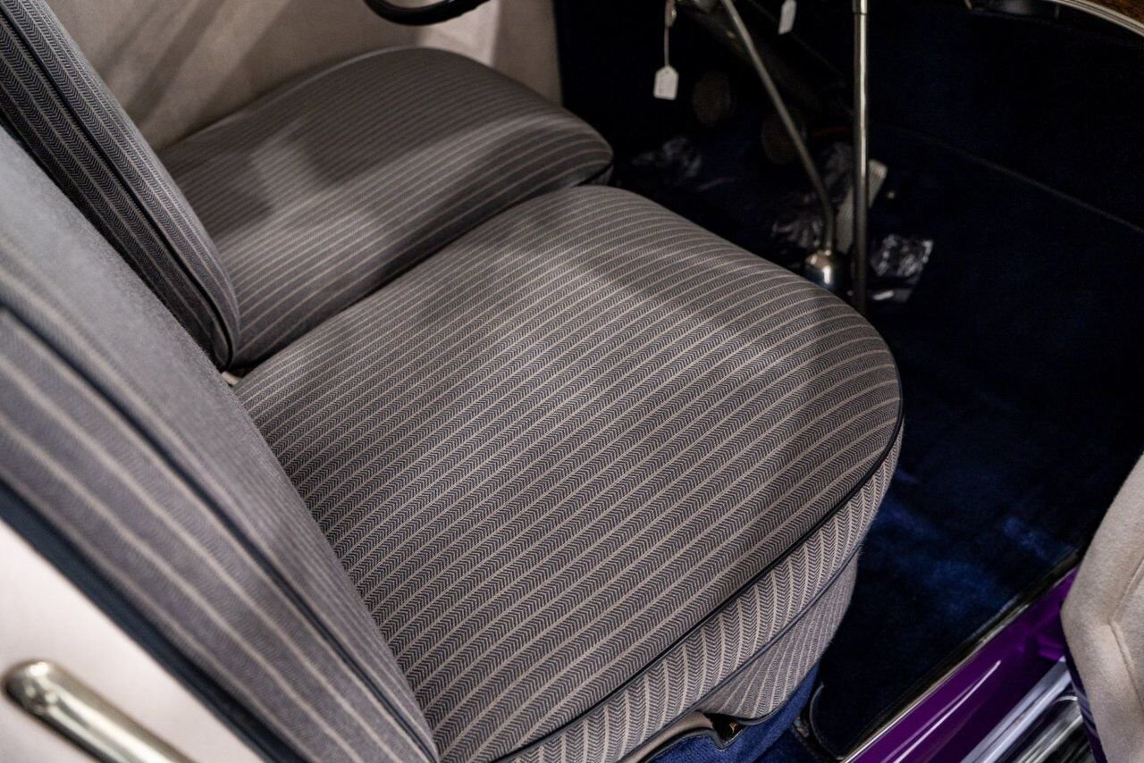 Lincoln KB Victoria Coupe One Of 18 Built, And The Only Known Surviving **PRICE IN USD** 1933 mauve Montréal - photo #70