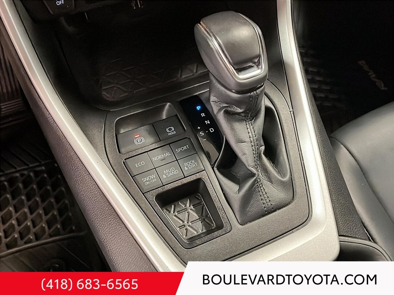 2023 Toyota RAV4 100200A-102 | XLE White Québec - photo #17