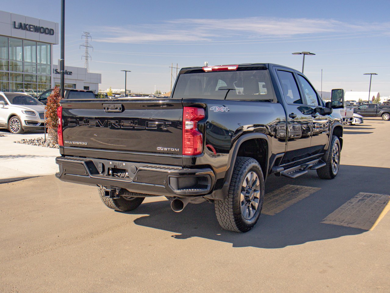 2025 Chevrolet Silverado 2500HD 4WD Crew Cab 159 Custom Black Sherwood Park - photo #9