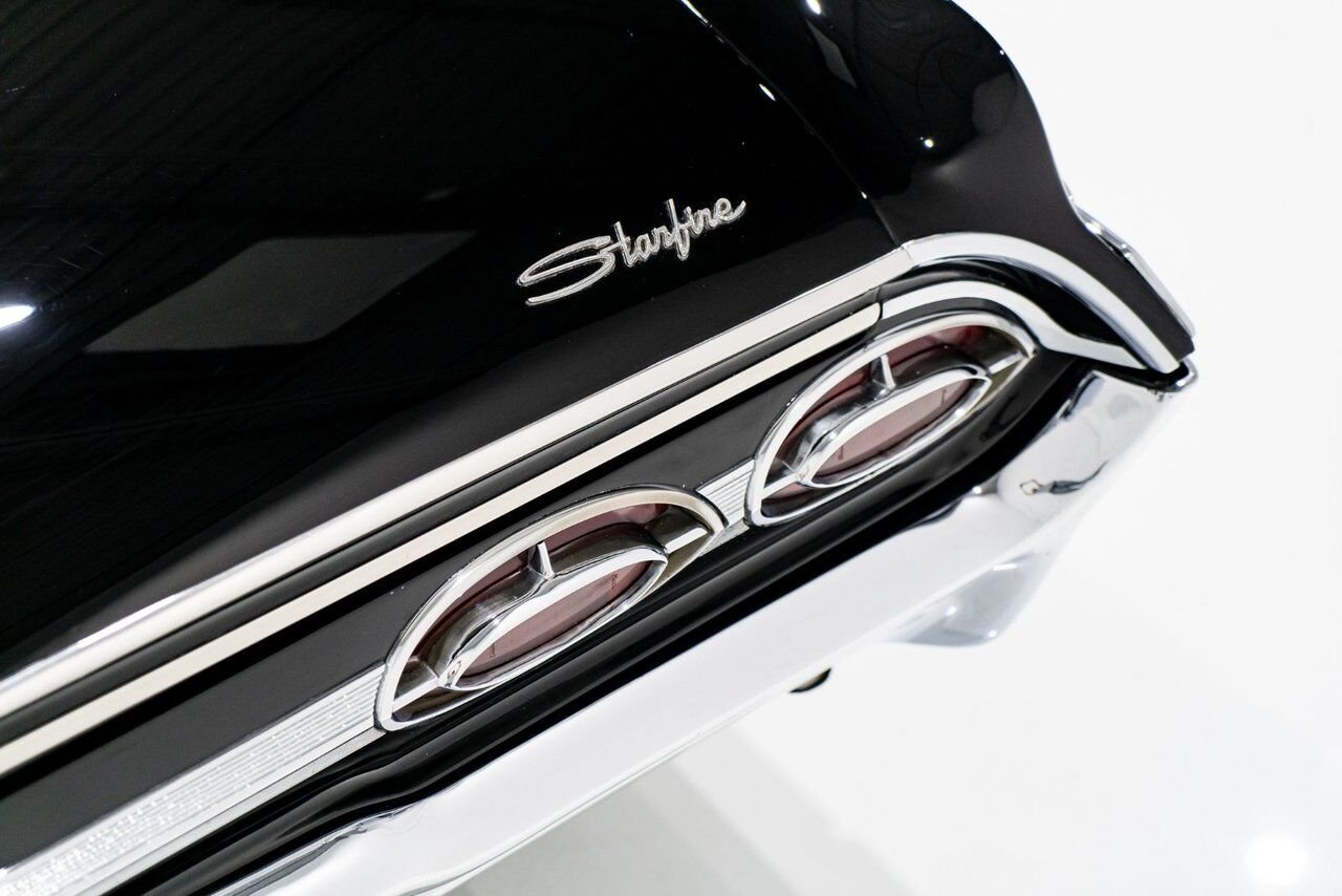 Oldsmobile Starfire Factory A/C. Single repaint and extensive ownership history **PRICE IN USD** 1962 Noir Montréal - photo #3