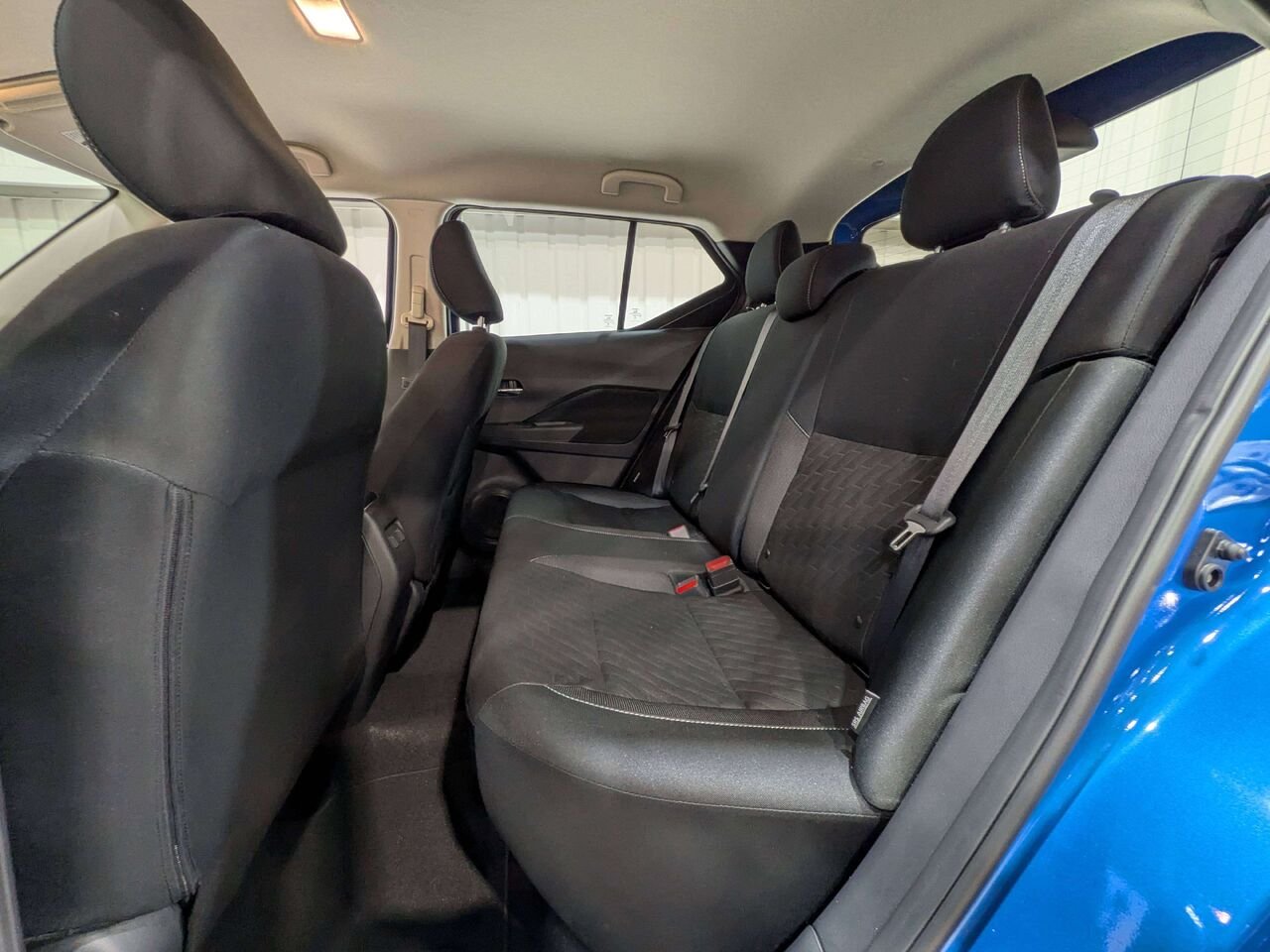 Nissan Kicks Play SV FWD 2025 Bleu Val-David - photo #10