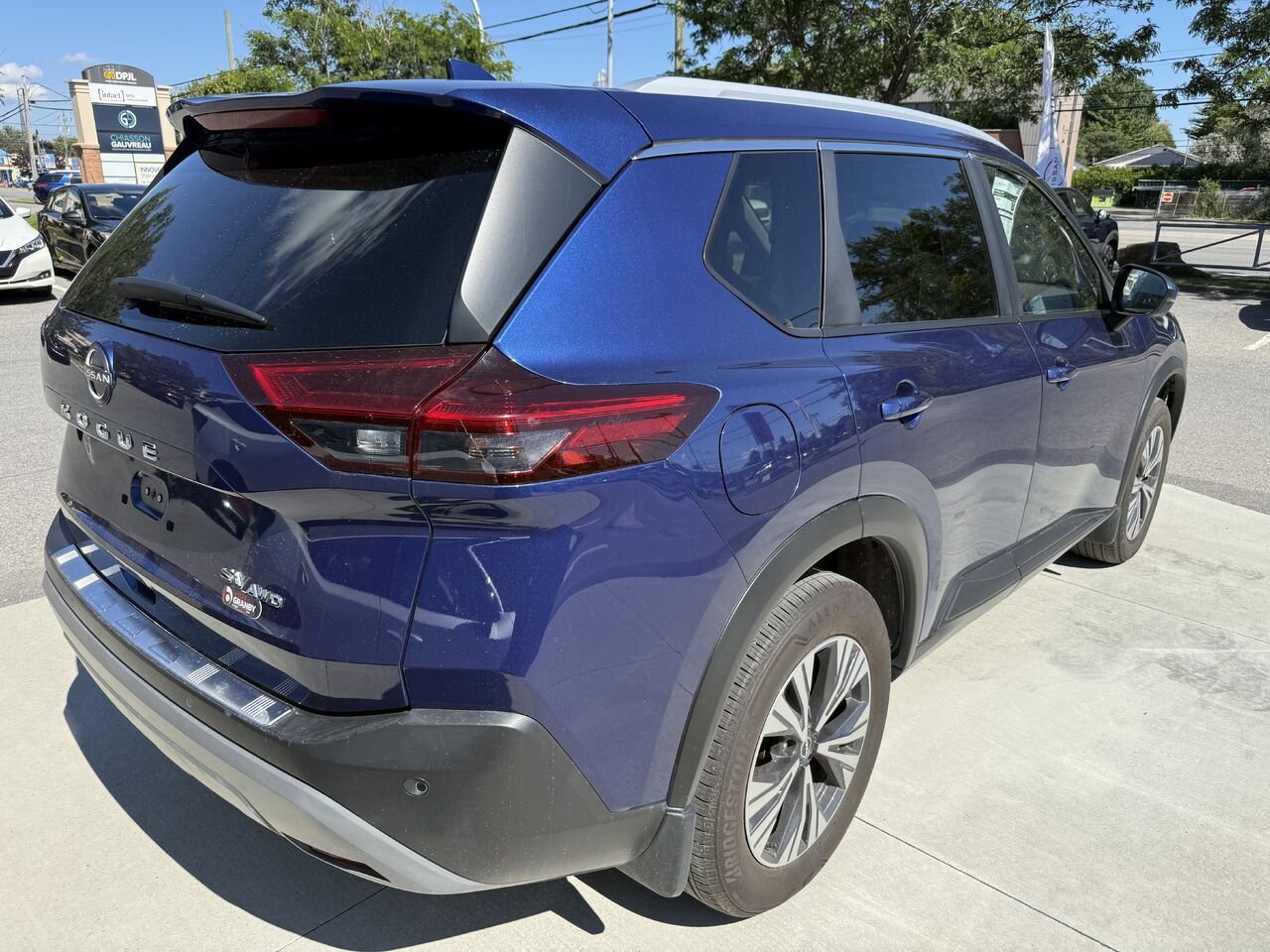Nissan Rogue SV AWD 2023 Bleu Châteauguay - photo #4