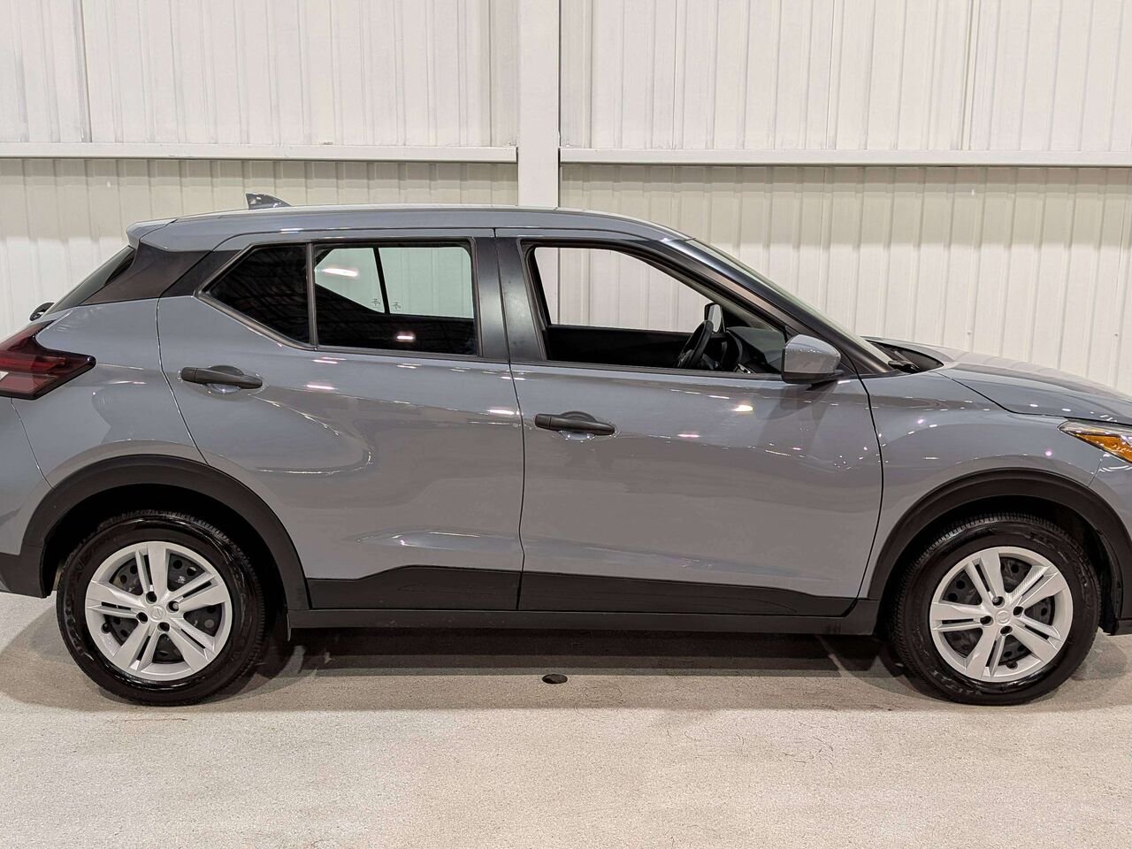 Nissan Kicks S FWD 2024 Gris Val-David - photo #7