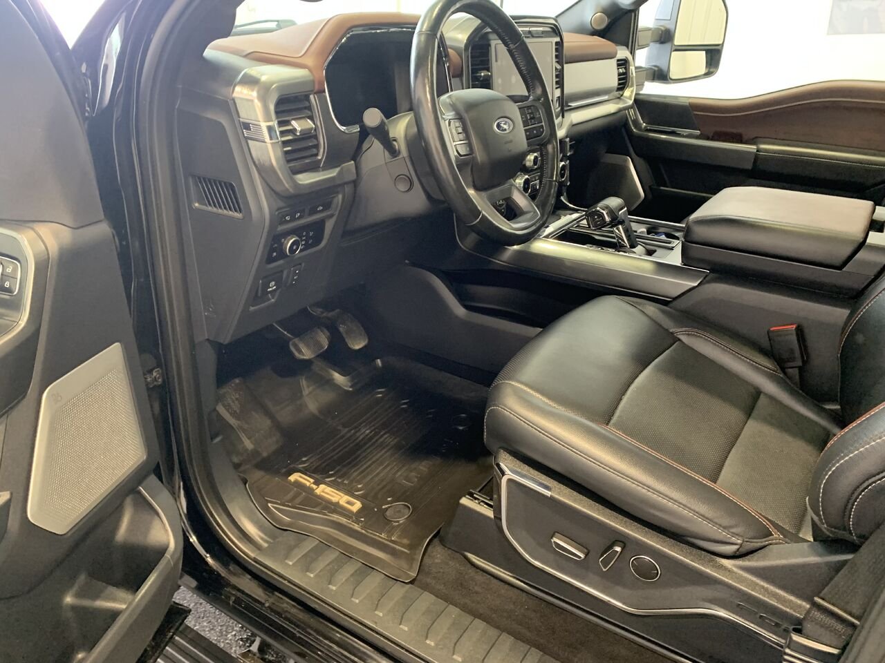 Ford F-150 SUPERCREW LARIAT LARIAT, 502A, SPORT 2023 Noir Châteauguay - photo #36