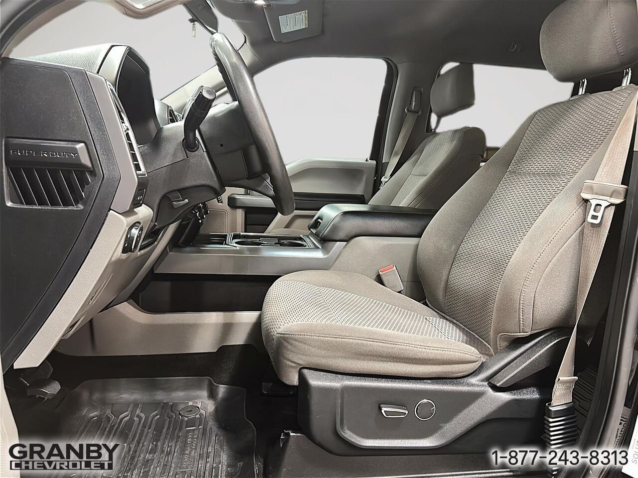 Ford Super Duty F-250 SRW XL cabine 6 places 4RM 160 po | 26-0618B 2017 Noir Granby - photo #10