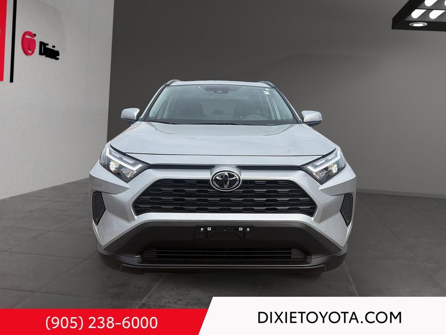 2025 Toyota RAV4 Hybrid XLE AWD Silver