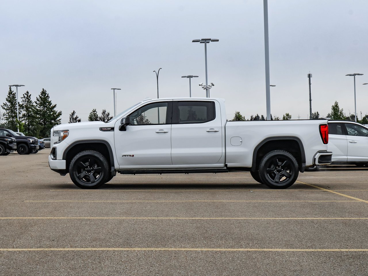 2019 GMC Sierra 1500 4WD Crew Cab 157 AT4 White Sherwood Park - photo #4