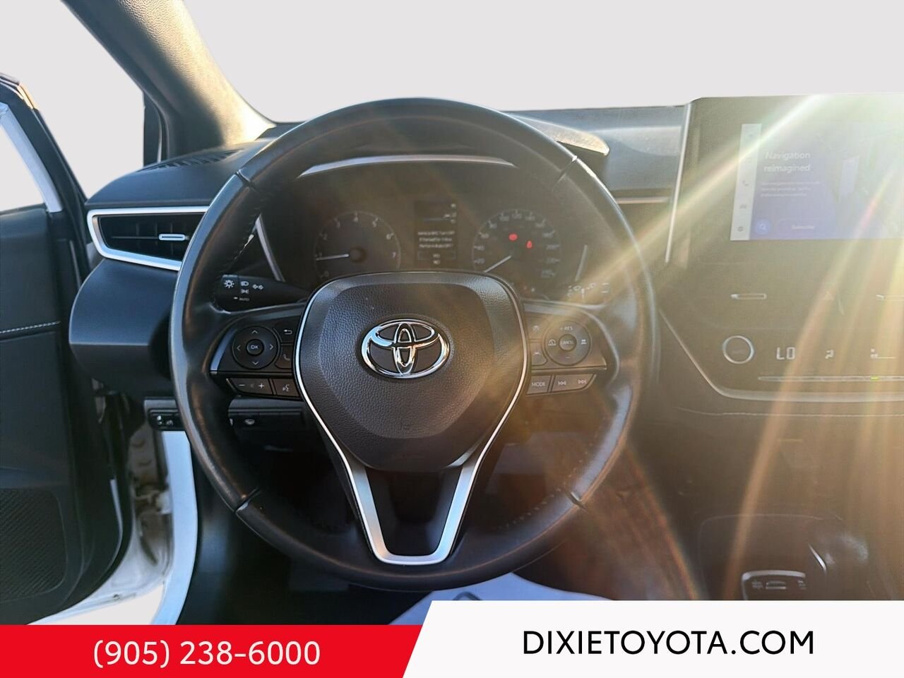 2023 Toyota Corolla Hatchback SE UPGRADE / HEATED SEATS / ALLOY WHEELS / CARPLAY AND ANDROID AUTO White Mississauga - photo #9