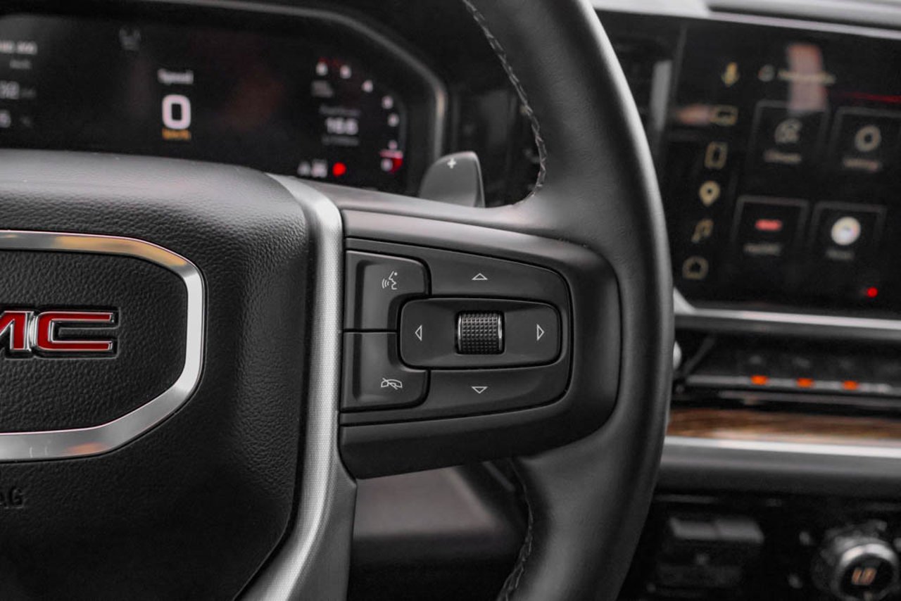2026 GMC Sierra 1500 4WD Crew Cab 147 Elevation Black Sherwood Park - photo #22