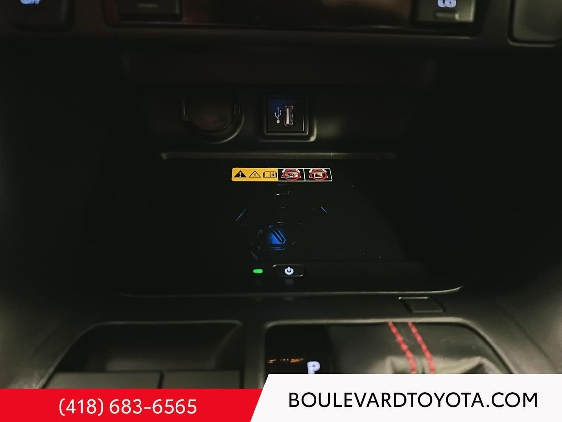 Toyota RAV4 Prime (PHEV) 98770A-67 | XSE 2024 Blanc Québec - photo #19