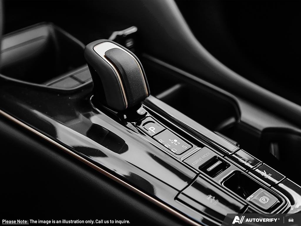 Toyota Crown Signia Limited TI 2026 Noir Sherbrooke - photo #16